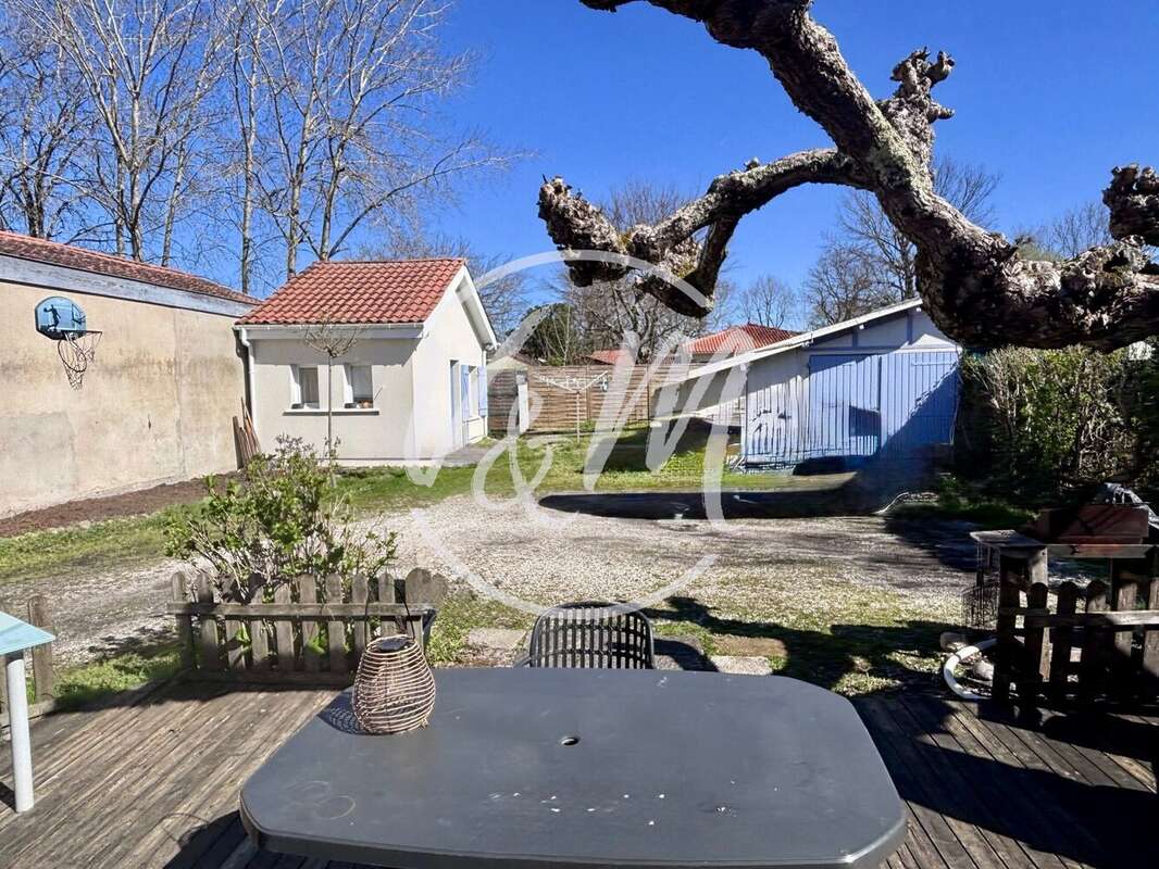 Maison 101 m² à Andernos-Les-Bains  - photo 2