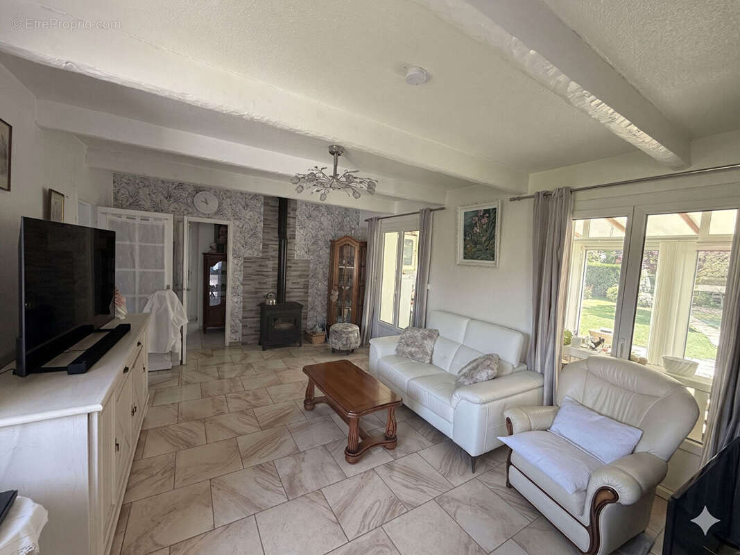 Maison à FORCALQUEIRET