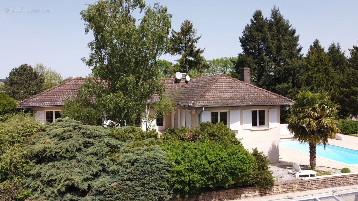 Maison à LADOIX-SERRIGNY