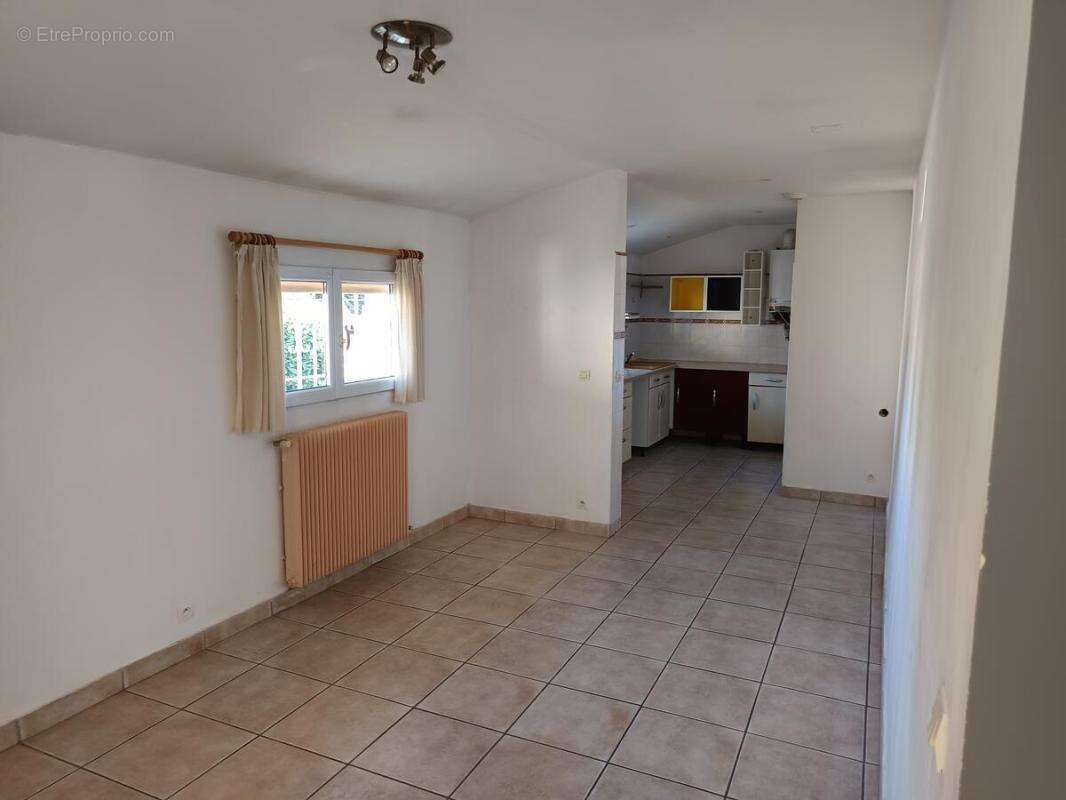 Maison à SAINT-SEURIN-SUR-L'ISLE