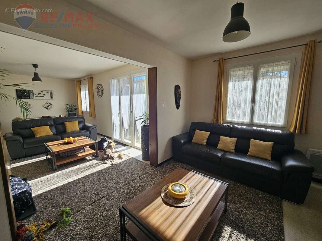 Maison à AIGUES-VIVES