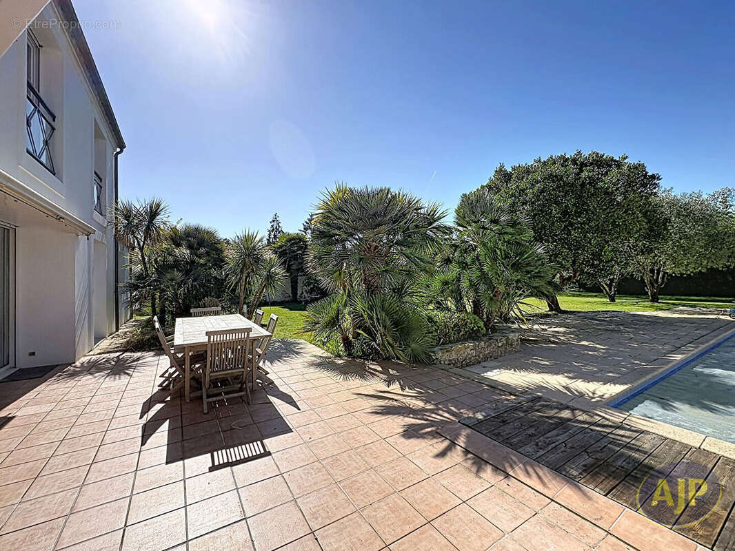 Maison Challans 205 m² avec piscine - photo 11