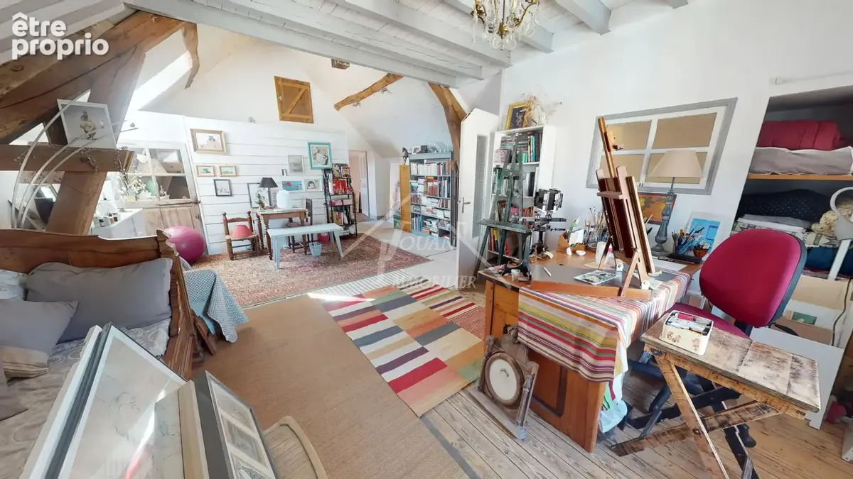 Maison avec un studio indépendant - photo 13