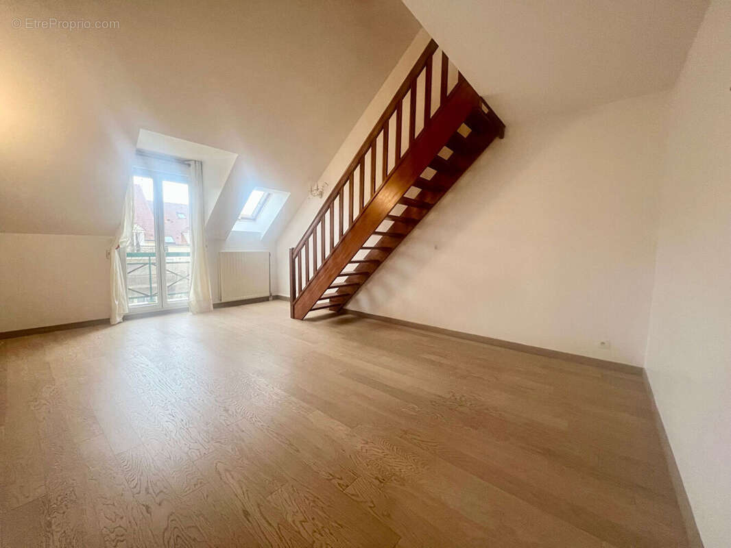 Appartement à BRIE-COMTE-ROBERT