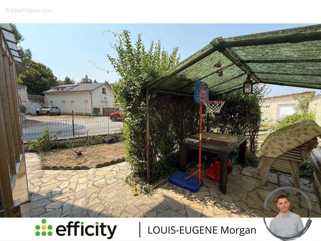 Maison à JAUNAY-CLAN