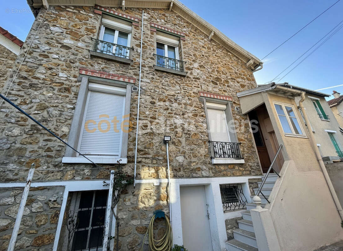 Appartement à VILLENEUVE-SAINT-GEORGES