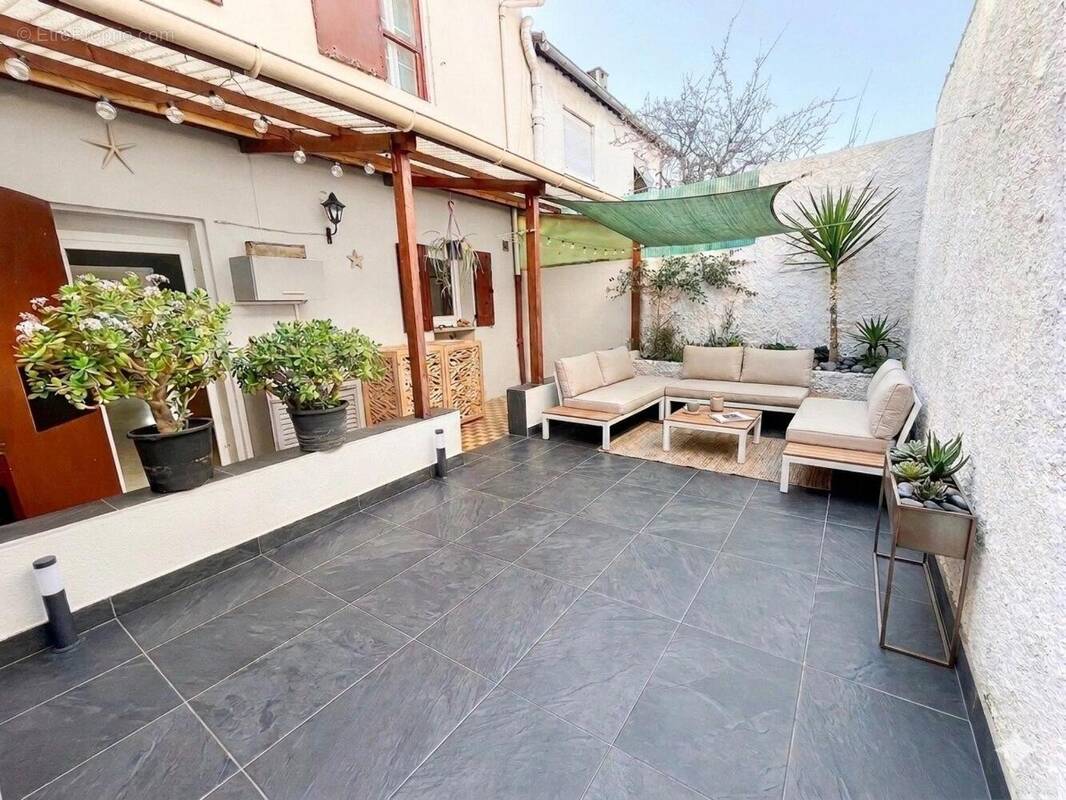 Photo 1 - Maison à MARSEILLE-10E