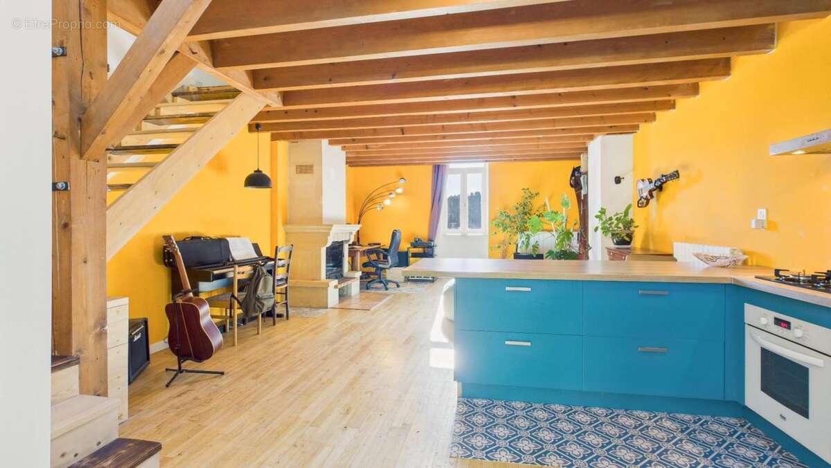 Maison à SEVERAC-LE-CHATEAU