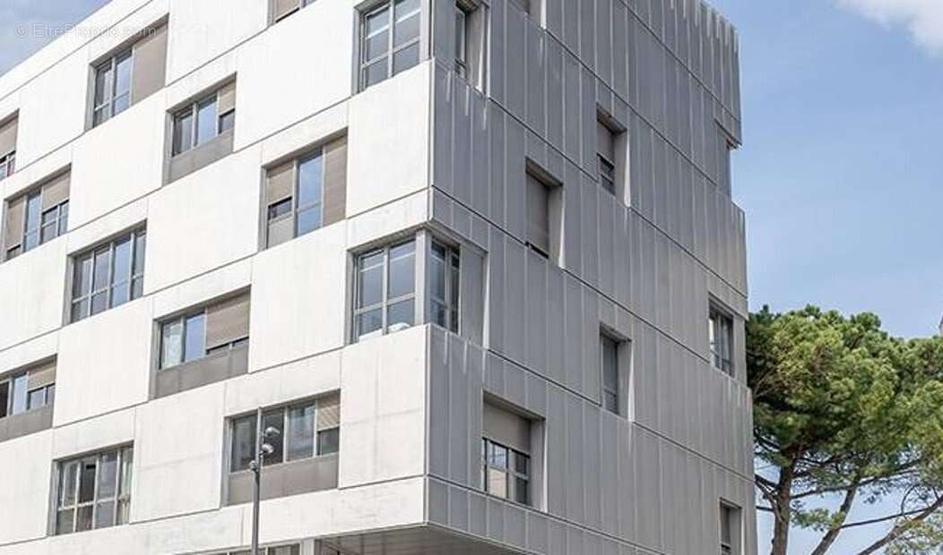 INVESTISSEMENT LOCATIF  Bordeaux  Résidence étudiante All Suites Study Bordeaux Centre Gare - 5,35 % de rentabilité - photo 12