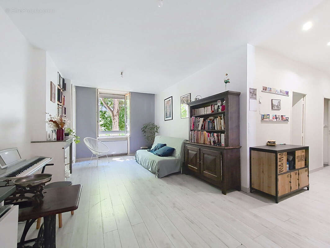 Appartement à LYON-6E