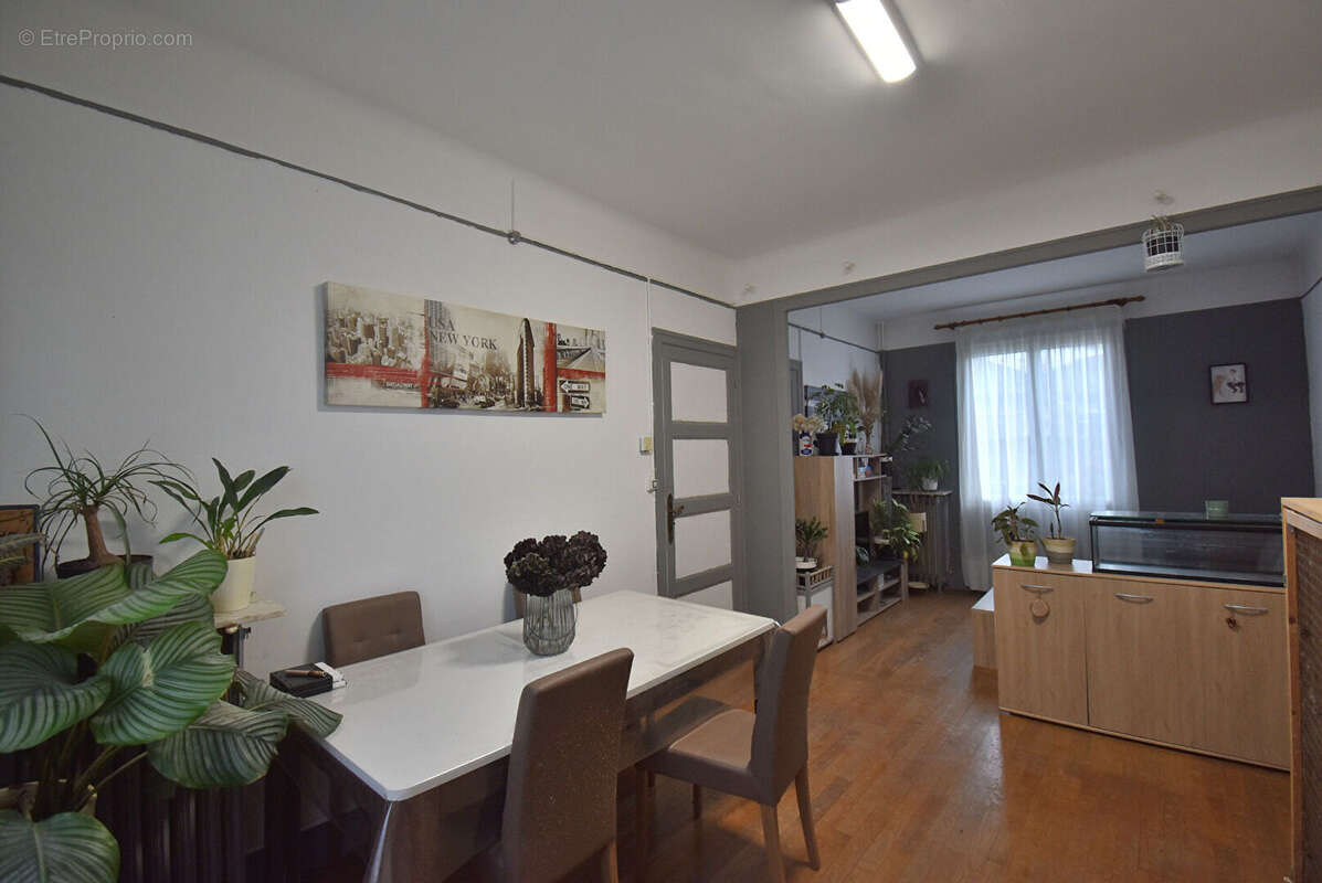 Maison à VENDEUVRE-SUR-BARSE