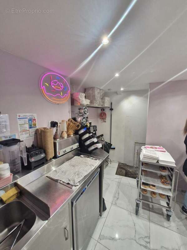 Commerce à ENGHIEN-LES-BAINS