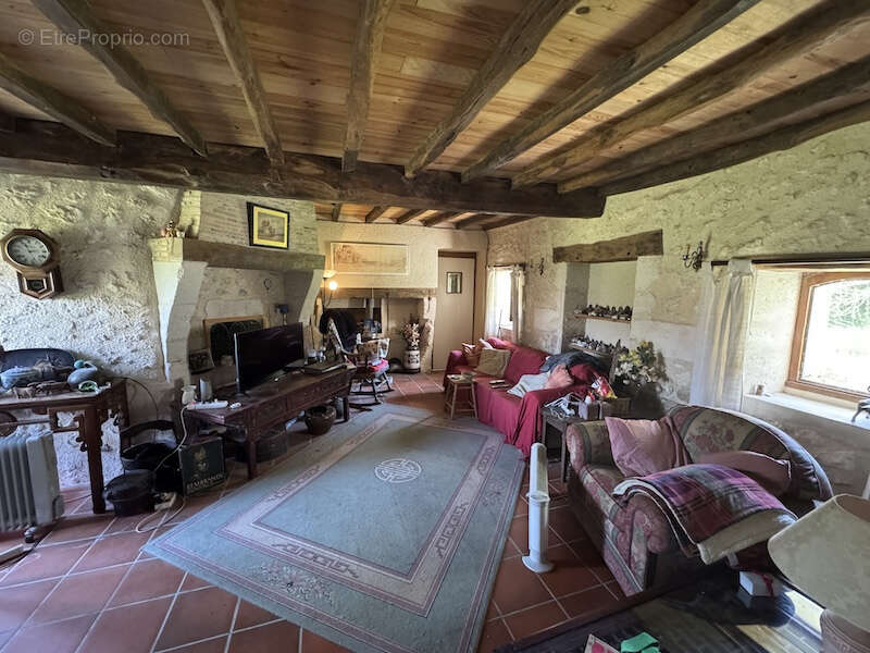 Maison à VANXAINS