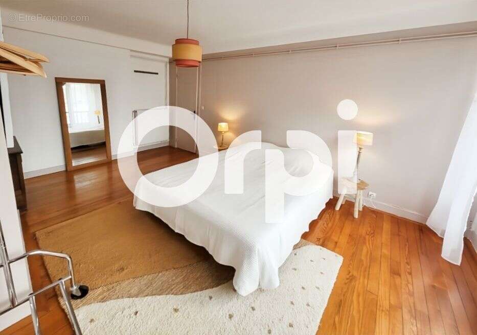 Appartement À Vendre - photo 3