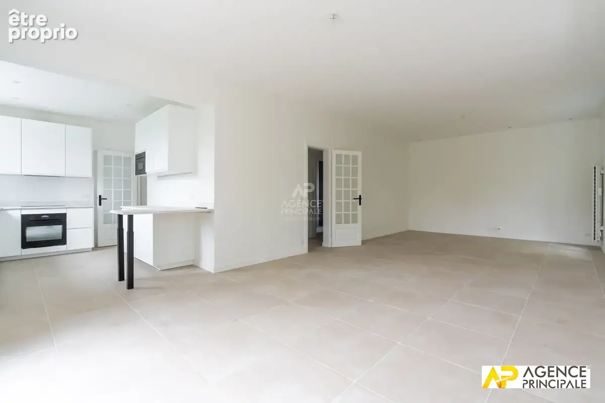 Maison  6 pièce(s) - 4 chambres - Beau jardin sans vis à vis - photo 5