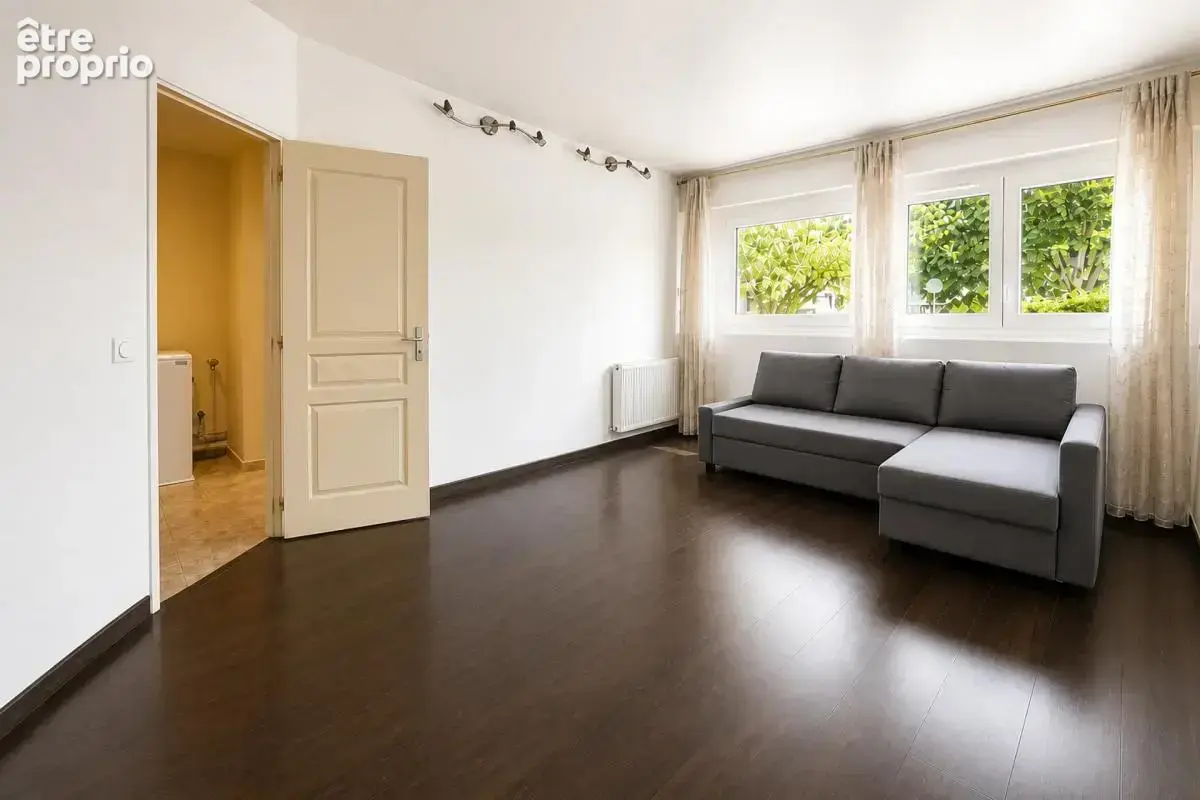 Appartement F4 de 76m2 en rez-de-chaussée dans résidence rénovée - photo 5