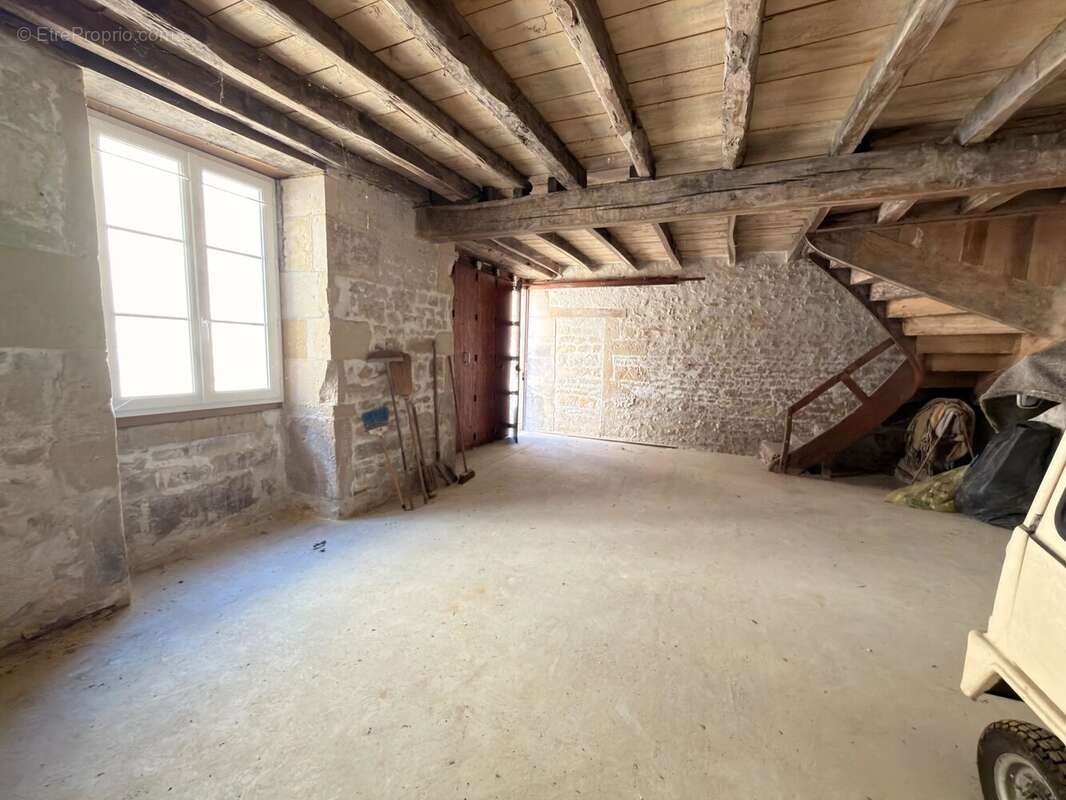 Maison à VERTEUIL-SUR-CHARENTE