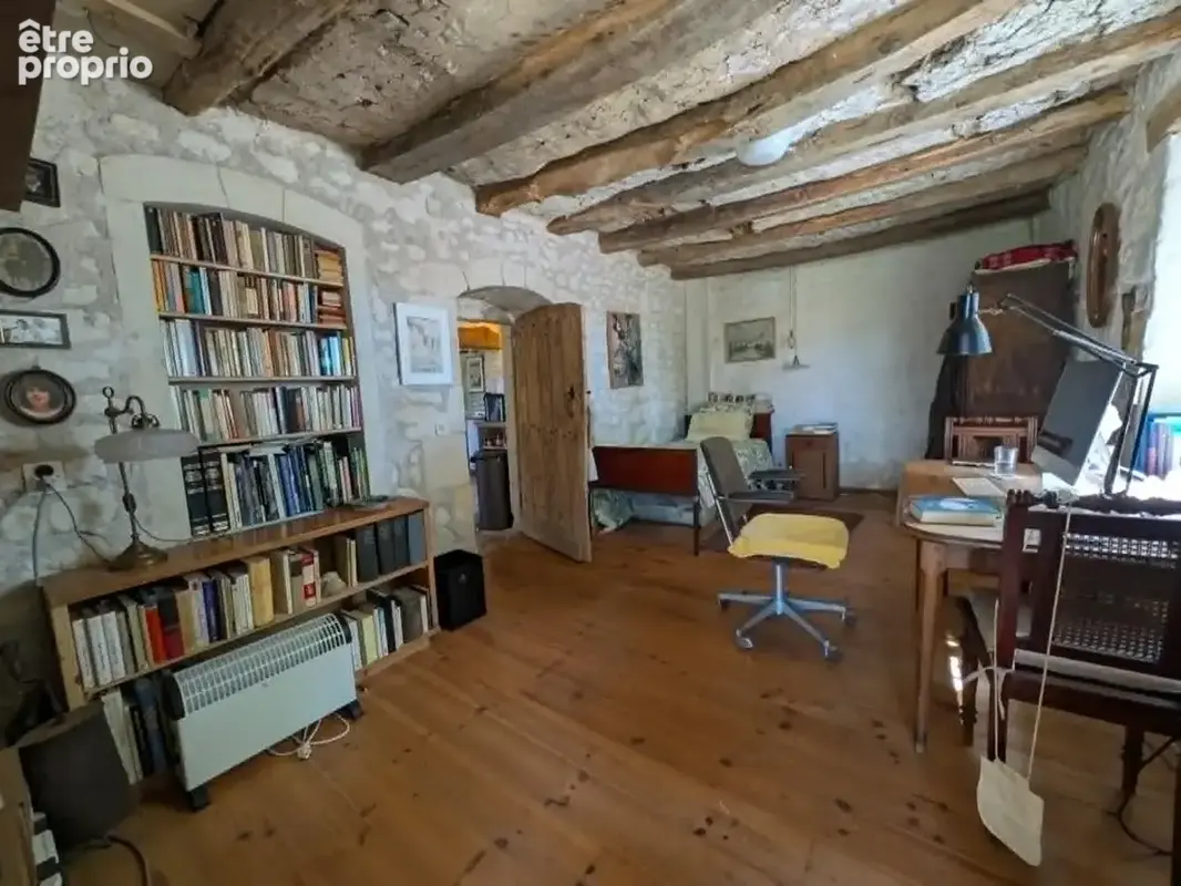 Maison 148 m² à Chezelles  - photo 5