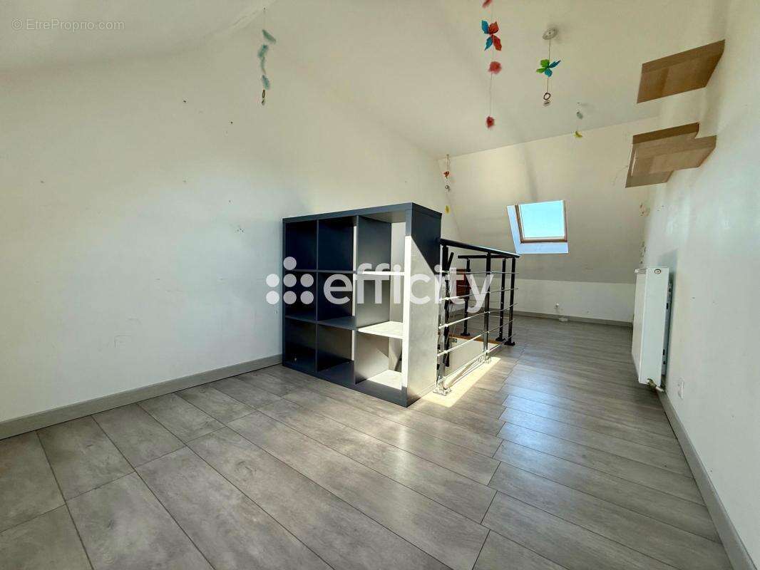 Maison 161 m² à Sainte-Maure-De-Touraine  - photo 6