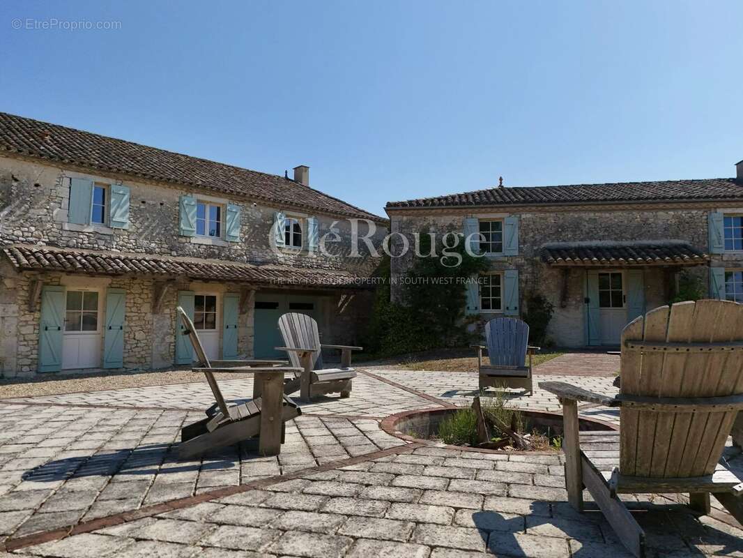 Proche d'Eymet – Ancien domaine du XVe siècle avec maison d'amis, piscine à débordement et près de 4 hectares - photo 38