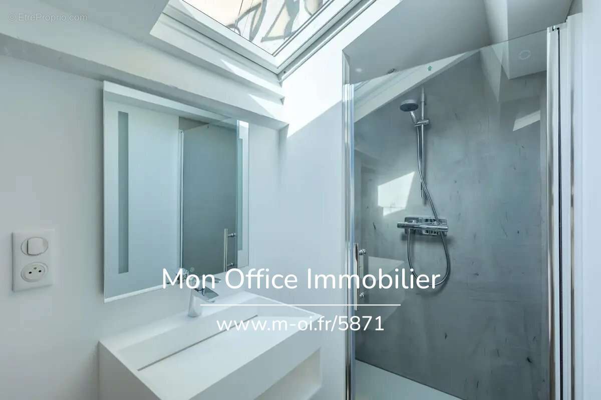 Appartement à MARSEILLE-5E