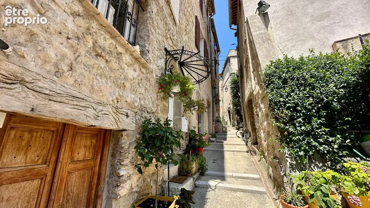 Le Broc Maison de village 6P - 148m2 avec terrasse et cave - photo 3