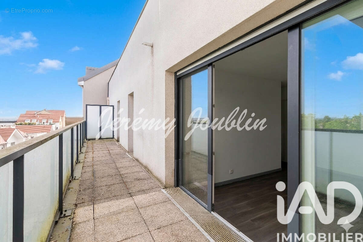 Photo 3 - Appartement à JOUY-LE-MOUTIER