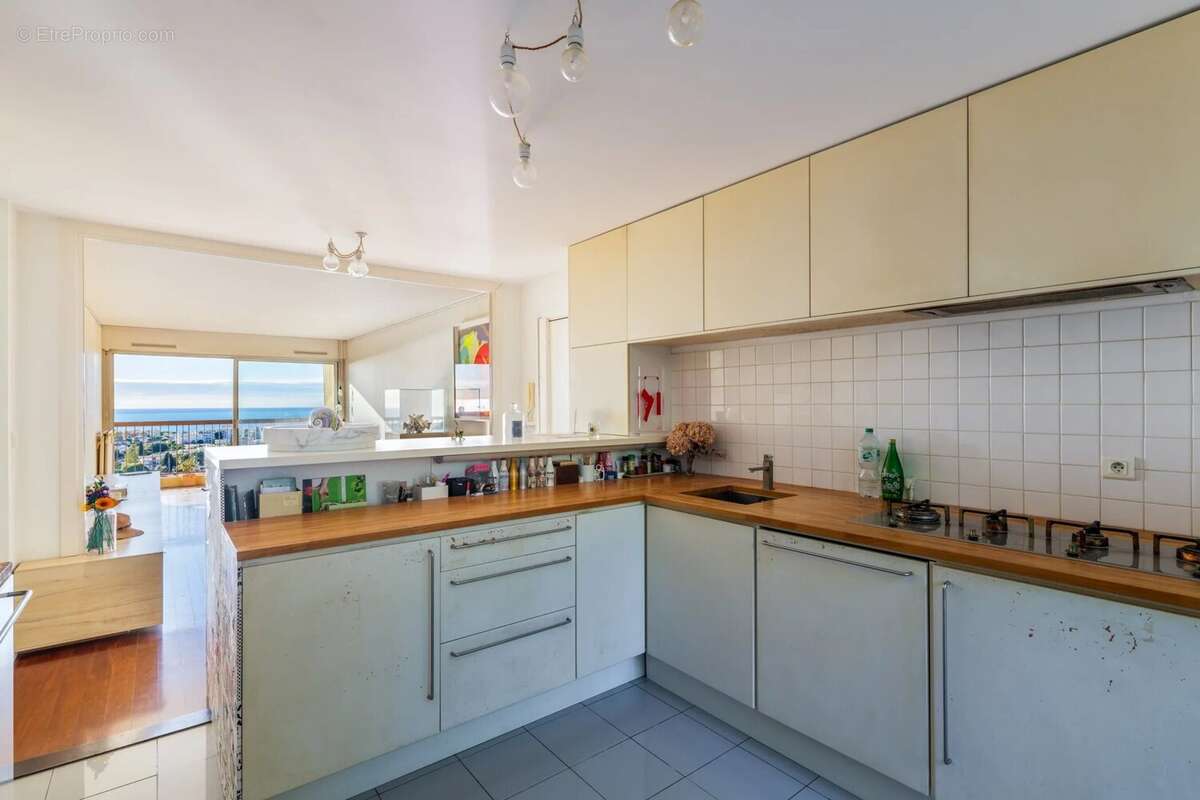 Appartement à CAGNES-SUR-MER