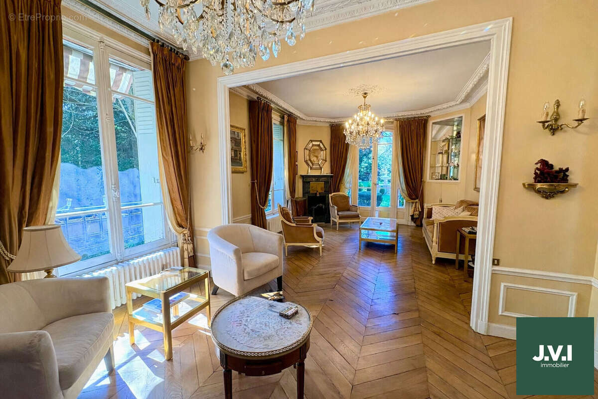 Maison à MONTMORENCY