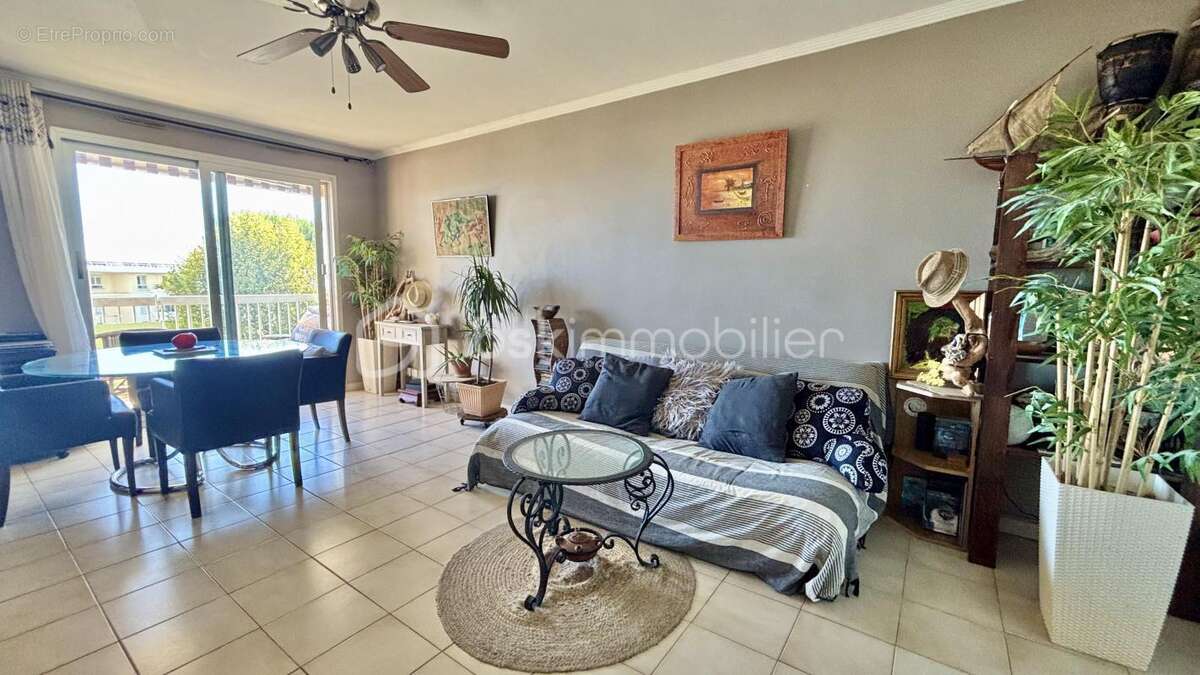 Appartement à VILLENEUVE-LOUBET