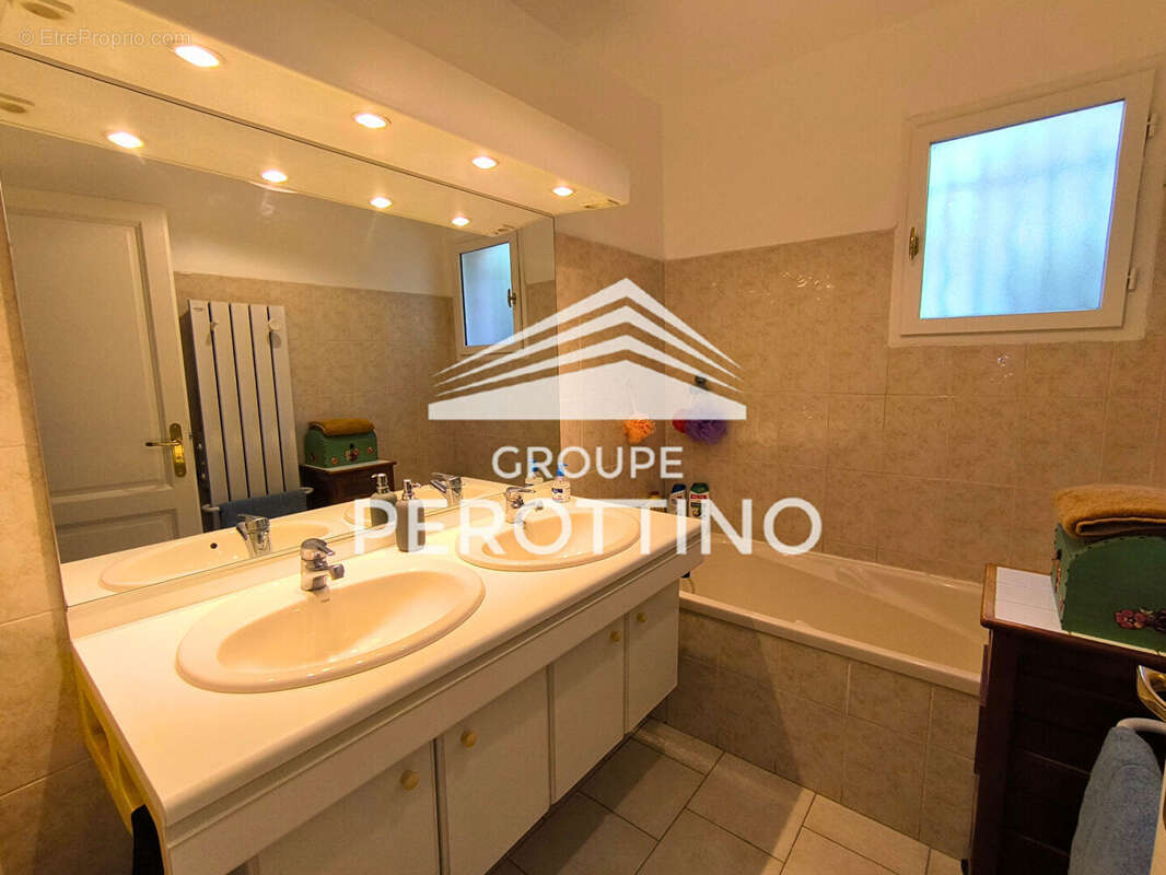 Maison à LA DESTROUSSE