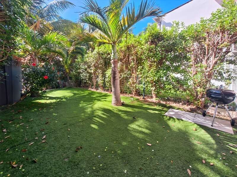 À vendre confortable maison mitoyenne 2 chambres sur le parc de la baie orientale, saint-martin (97150) - photo 12