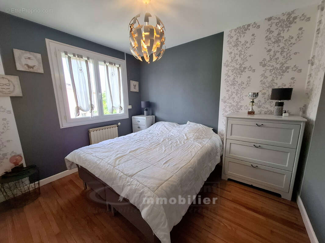 Maison à ROMANS-SUR-ISERE