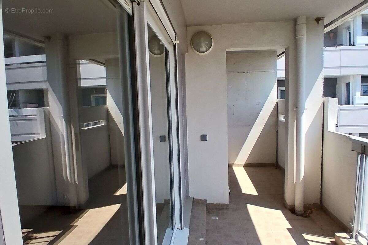 Appartement à MARSEILLE-11E