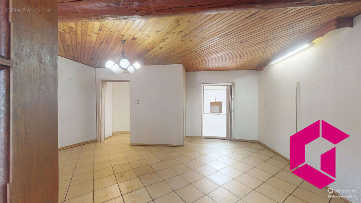 Maison à MARGERIE-CHANTAGRET