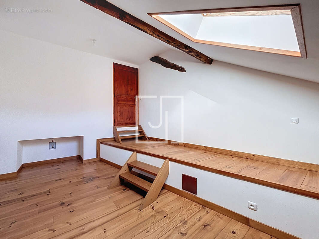 Appartement à JAUSIERS