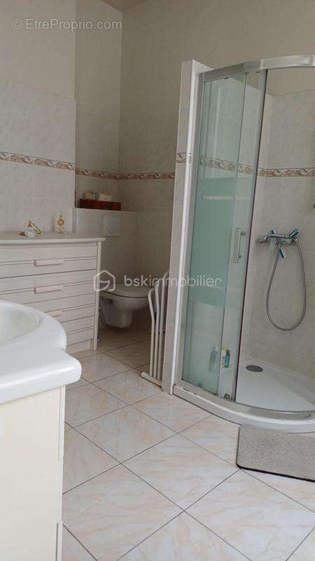 Appartement à DOURDAN