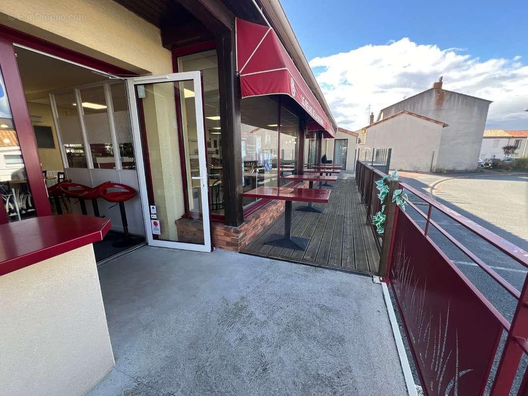 Commerce à SAINT-CHRISTOPHE-DU-BOIS