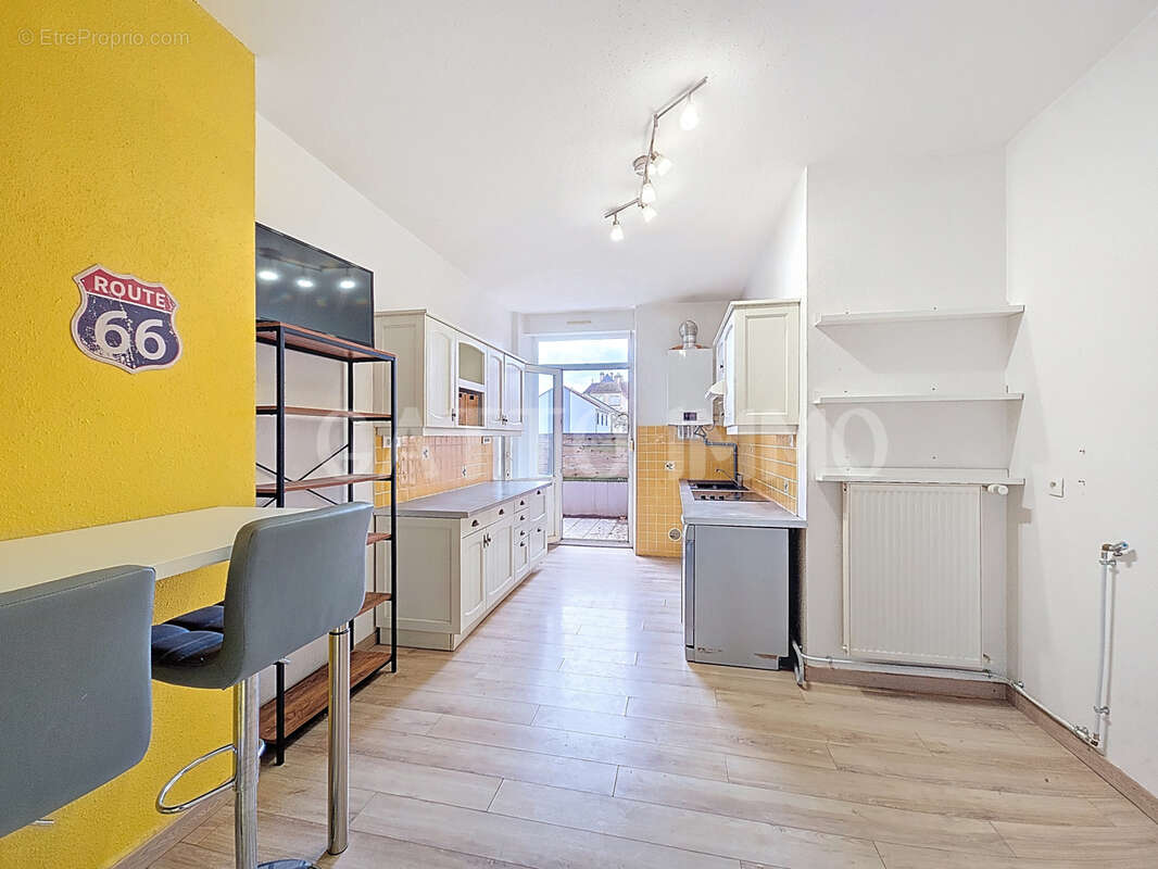 Appartement à AMNEVILLE