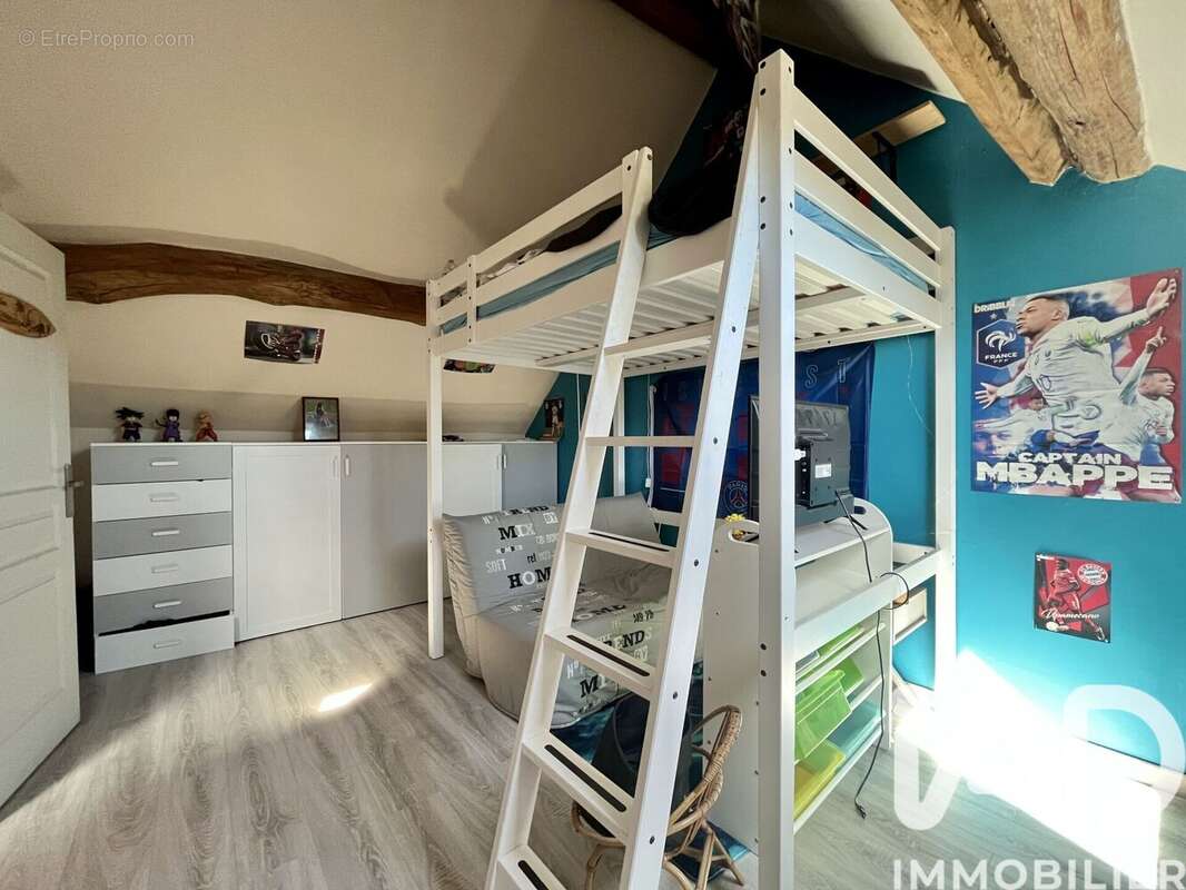 Maison 130 m² à Villemer  - photo 9