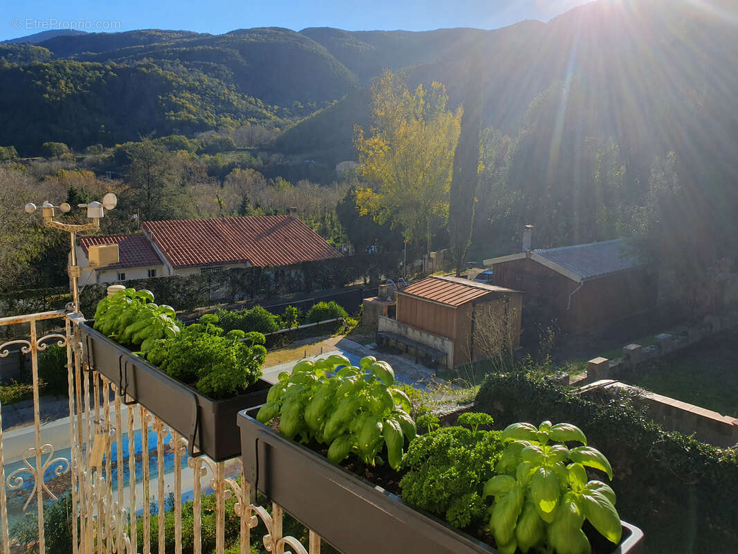 Maison avec vue panoramique et parc arboré - photo 11