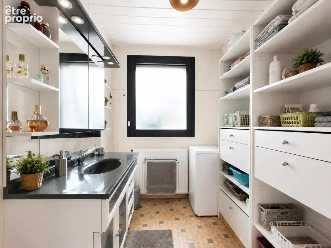 Maison de 9 pièces de 303m² à Guilly - photo 16