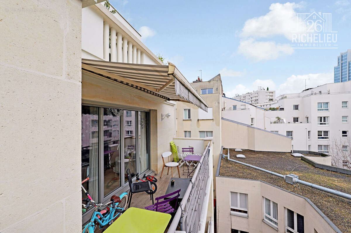 Appartement à LEVALLOIS-PERRET