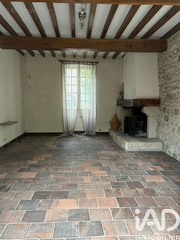 Maison 160 m² à Larchant  - photo 4