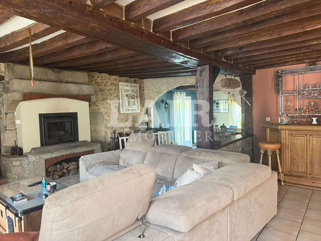 Maison en pierre à vendre en exclusivité axe Alençon-Montagne - Réf 13909 - photo 4