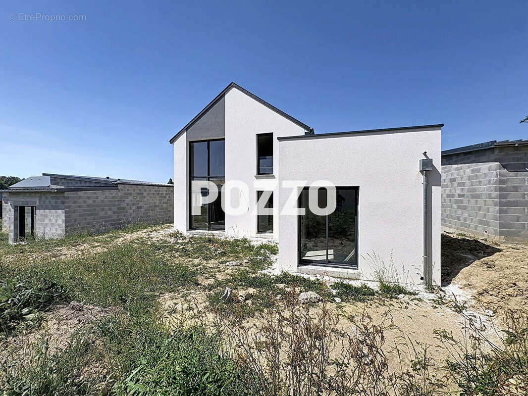 Maison à BREHAL