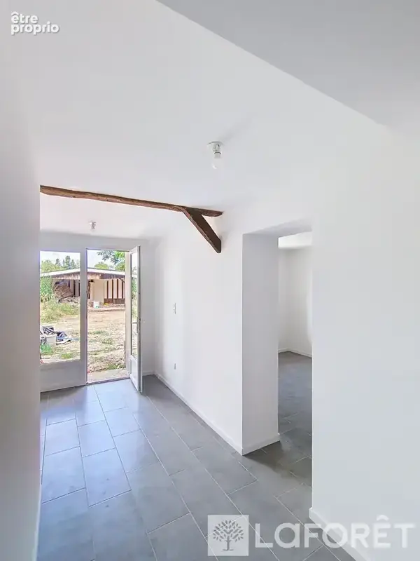 Maison Saint-martin-du-bois 5 pièce(s) - photo 3