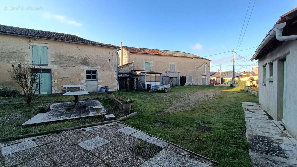 Maison ancienne neuville de poitou - photo 3
