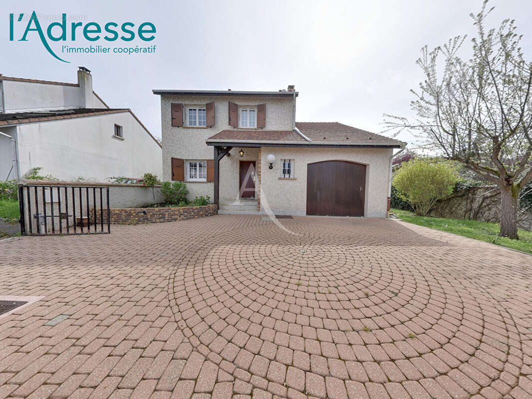 Maison à VILLIERS-SUR-MARNE