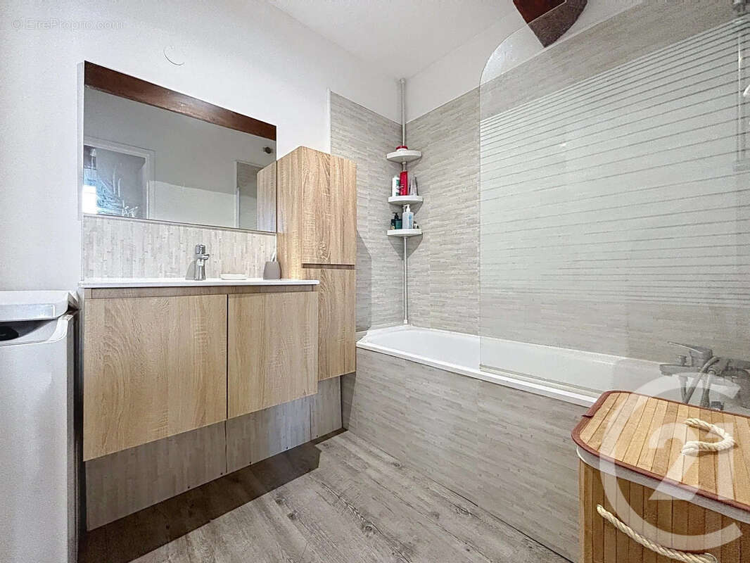 Appartement 68 m² à Sete  - photo 9